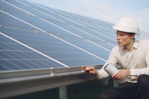Top conseils pour réussir votre installation solaire d'énergie gratuite